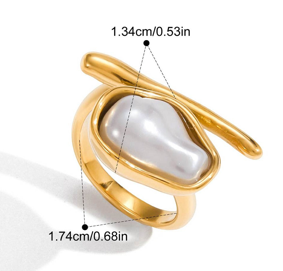 OVAL SHAPE PEARL RING