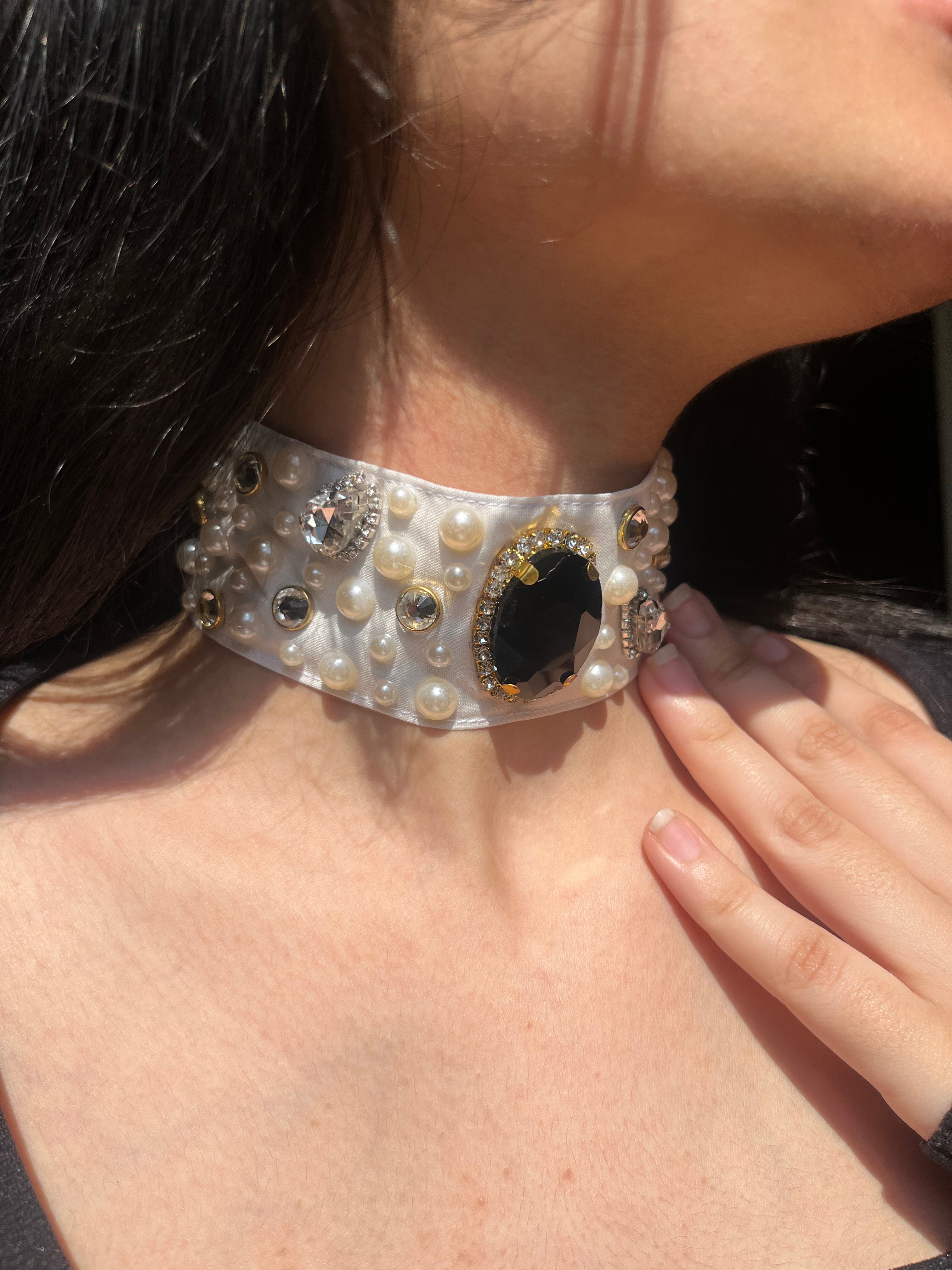 Black Crystal & Pearl Detail Choker
