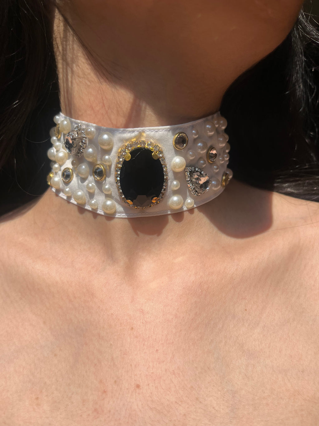 Black Crystal & Pearl Detail Choker