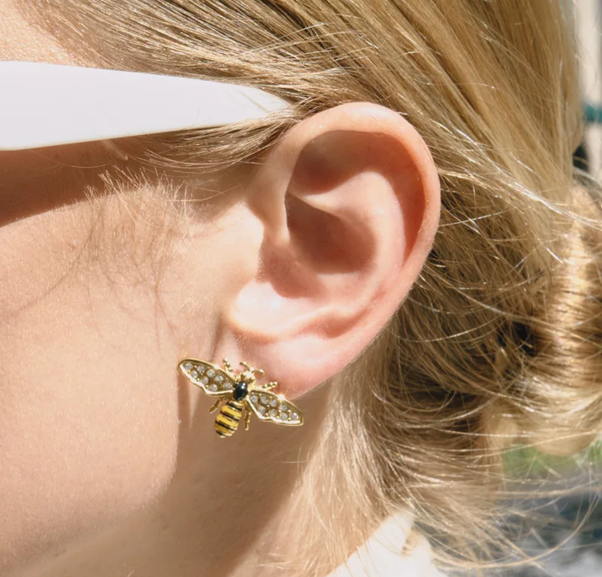 BEE EARRING