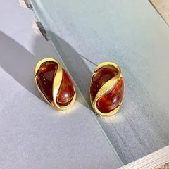 Metal Line Orange Red Oval