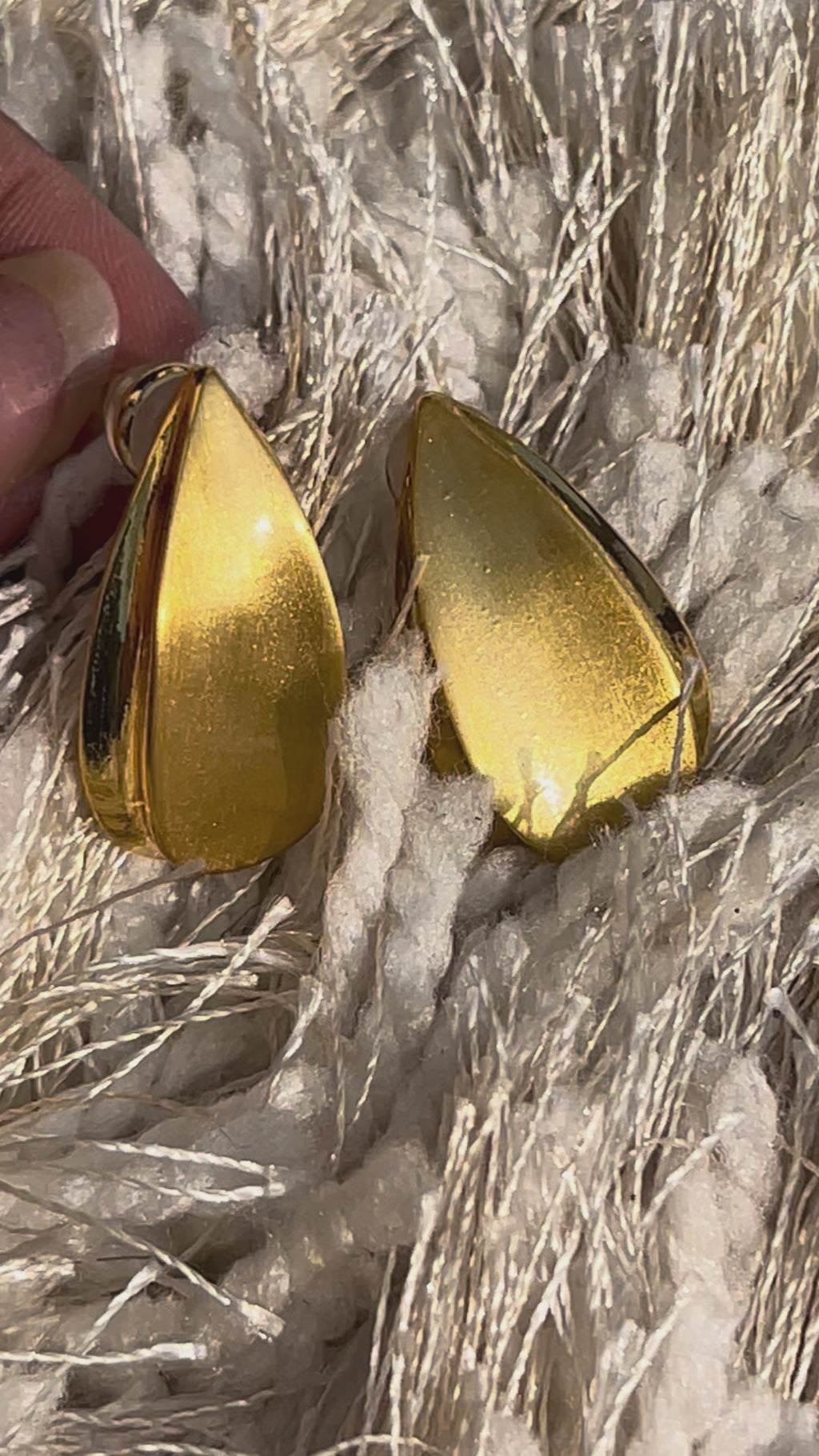 METAL EAR CUFF