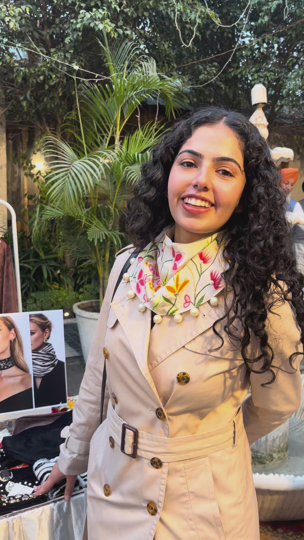 FLORAL NECKLACE SCARFS